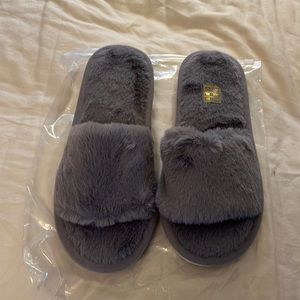 Never Worn Gray Fuzzy Slippers